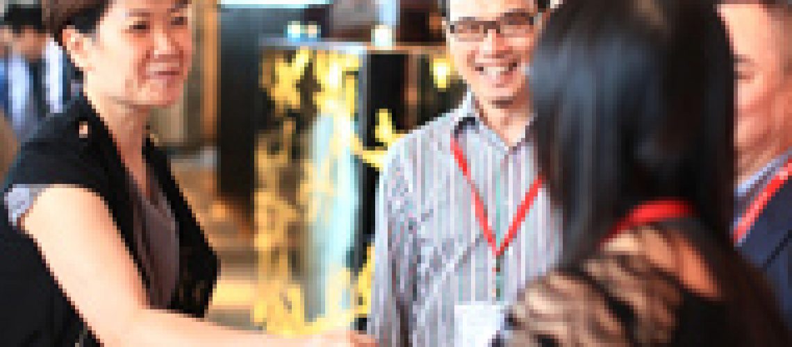 people-at-cocktail-party-06sm